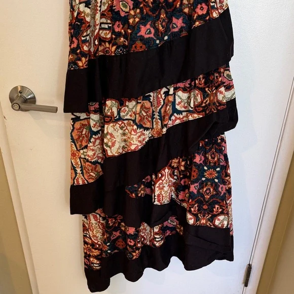Anthropologie Black and Red Asymmetrical Dress - Picture 4 of 11